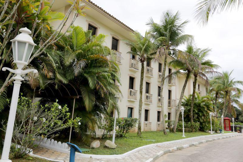 Condominio Clube Wembley Tennis Apartamento *
